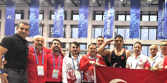 Olimpiyatta büyük gurur! Taha Akgül şampiyon
