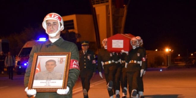 Şehit Altunok'un naaşı Kayseri'ye getirildi