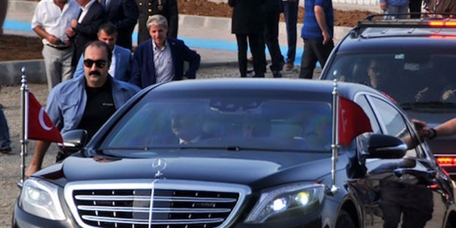 Erdoğan'a makam aracıyla suikast iması!