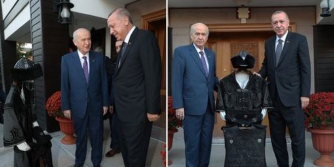 Bahçeli'den Erdoğan'a 'Hakan kaftanı'