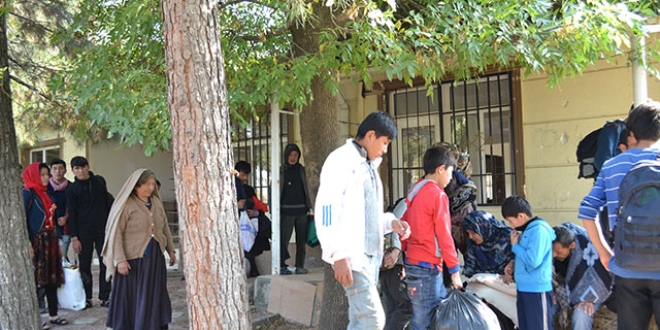 Ka�ak g��menleri, '�stanbul' diye Batman'da indirdiler