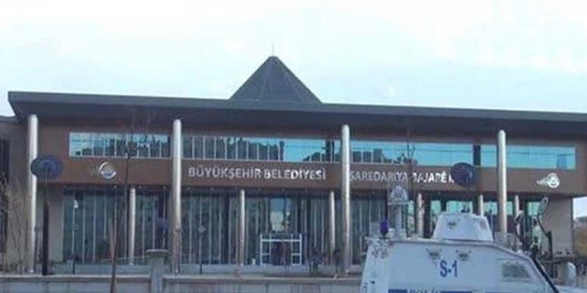 Belediye, ihaleye fesat karıştıran 2 kişinin işine son verdi