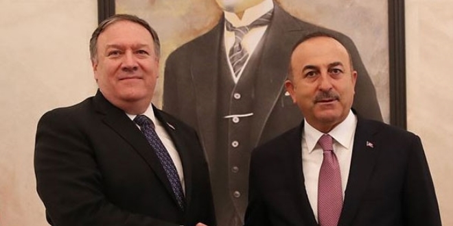 Çavuşoğlu, ABD Dışişleri Bakanı Mike Pompeo ile telefonda görüştü