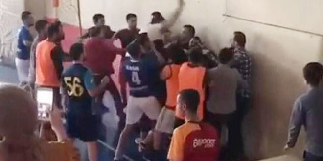 Kavgaya karışan öğretmenler hakkında inceleme başlatıldı