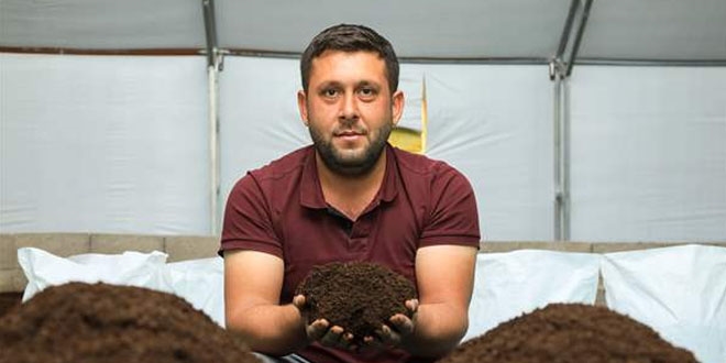 İstanbul'dan dönüp köyünde solucan gübresi üreticisi oldu
