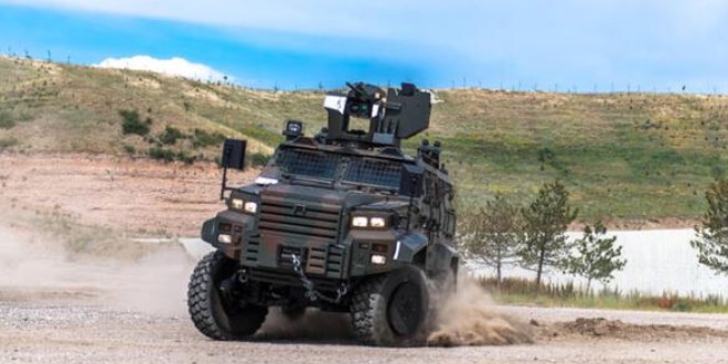 Ejder Yal��n z�rhl�s� vatan n�betinde