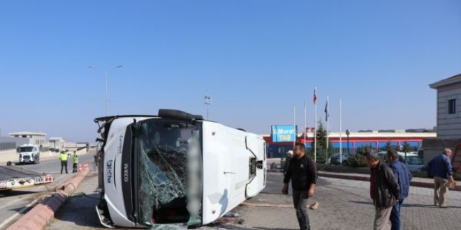 Kad�n servis �of�r� kalp krizi sonucu kaza yapm��