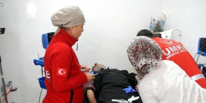 Trk doktorlar, Tel Abyad'da salk hizmeti veriyor