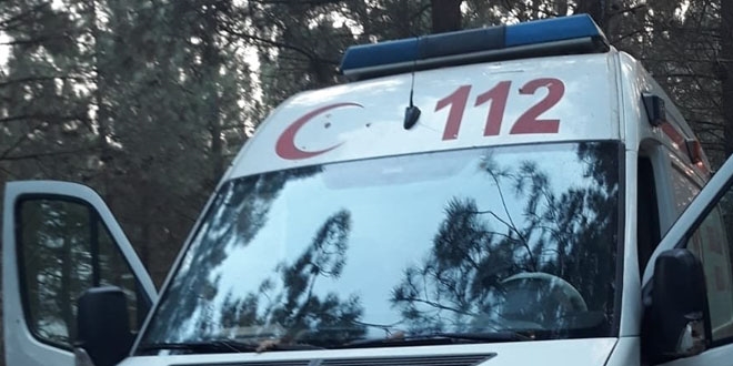 Ambulansı 'eski anılarını canlandırmak' için çalmış