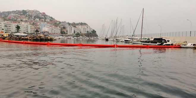 Marmara'da kirlilik alarm...Liman trafie kapatld