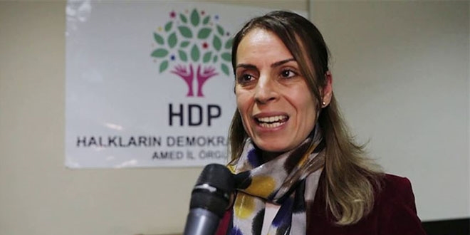 Eski Belediye Bakan, PKK'nn szde 'yarglama organnda' grev yapm