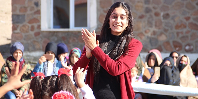Öğretmen, öğrencilerinin hayallerini gerçekleştirdi