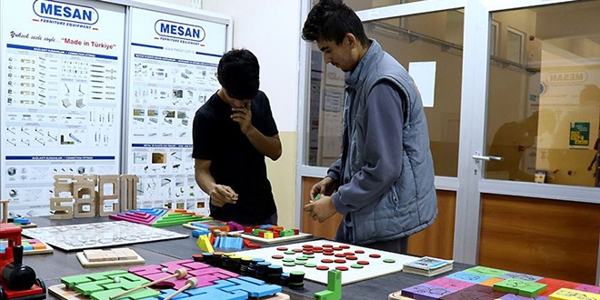 Tematik lise 'ah�ap zeka oyunu' ihracat� yap�yor