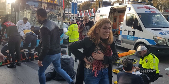 Beşiktaş'ta otobüs durağa daldı! 13 kişi yaralandı