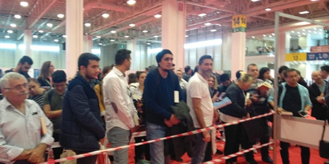 İstanbul Kitap Fuarı'na yoğun ilgi