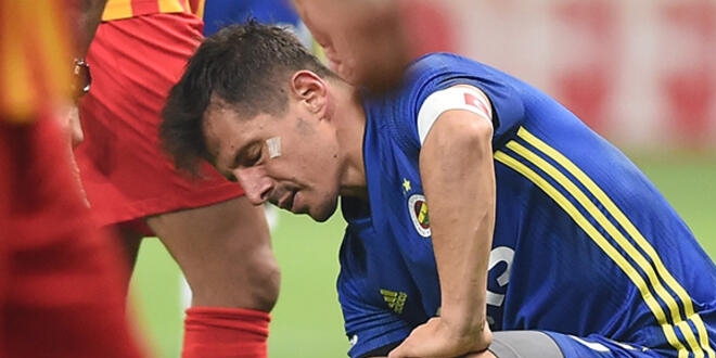Liderlik maçında Fenerbahçe'ye büyük şok!