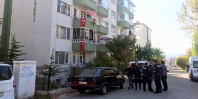 Üniversite öğrencisi Melisa intihar etti