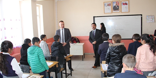 Ağrı Milli Eğitim Müdürü, öğretmenlerle bir araya geldi