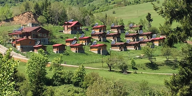 Sakin Şehir Şavşat'ta oteller bu yaz doldu taştı