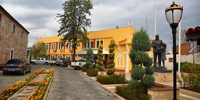 Milas Belediyesi hizmet araçlarını artık kiralamayacak