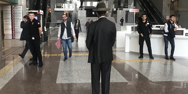 Avukattan x-ray kontrolü protestosu