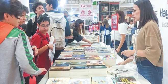 Çocuklara ayrı kitap fuarı lazım