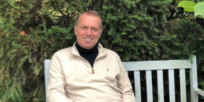 Cem Uzan 2 ay içinde döneceğini söyledi