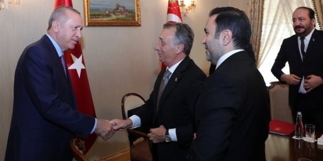 Erdoğan, Beşiktaş yönetim kurulu üyelerini kabul etti
