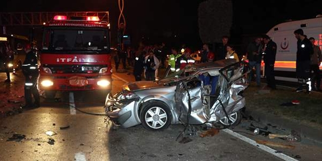Sakarya'da zincirleme trafik kazası: 3 ölü, 7 yaralı