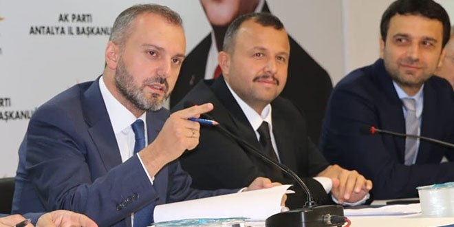 'AK Parti'de bir kısım istifalar olacak'