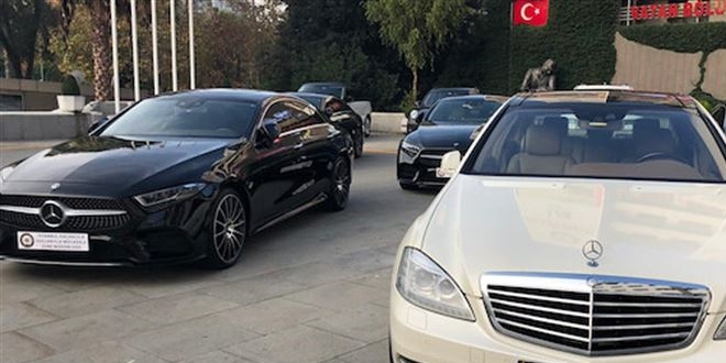 Emniyet Müdürlüğünün bahçesi lüks araç galerisine döndü