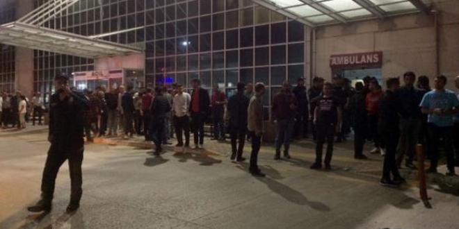 Hastanede silahlı kavga: 1'i ağır, 3 kişi yaralı