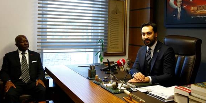 G�ney Afrika'dan FET� okullar�n�n kapat�lmas�n� istendi