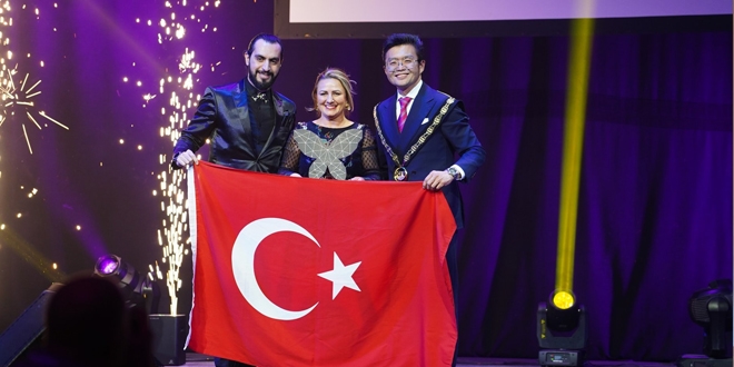 Dünyanın en başarılı 10 gencinden ikisi Türk