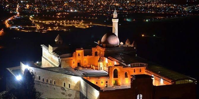 Ağrılılardan '2020 Yılı İshak Pasa Sarayı Yılı Olsun' kampanyası