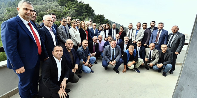 11 b�y�k�ehir belediyesi sorunlar� masaya yat�rd�