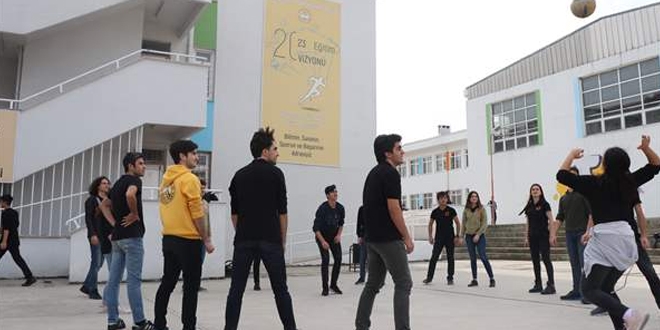 Yalova'nın 'çevreci' okulu öğrencilerine yeni ufuklar açıyor