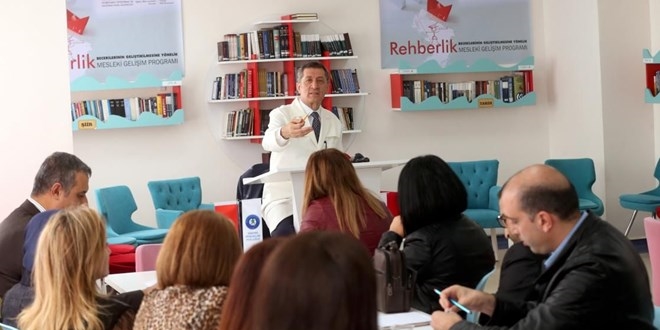 Bakan Selçuk'tan öğretmenlere 'sınıf içi rehberlik' dersi