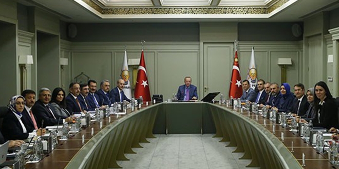 Ak Parti, milletvekili belirleme usulünü tartışıyor