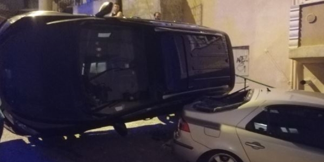 Ehliyetsiz sürücü kaza yaptı, annesi ölümden döndü