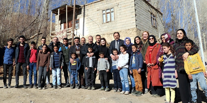 18 bin öğretmenden aynı günde 75 bin aileye ziyaret