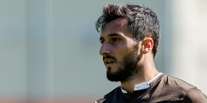 Barış Pınarı'na destek veren Türk futbolcunun sözleşmesi feshedildi