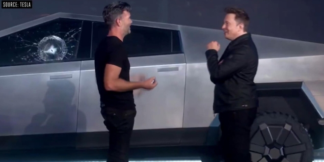 Tesla'nın ilk elektrikli pick-up aracı: Cybertruck