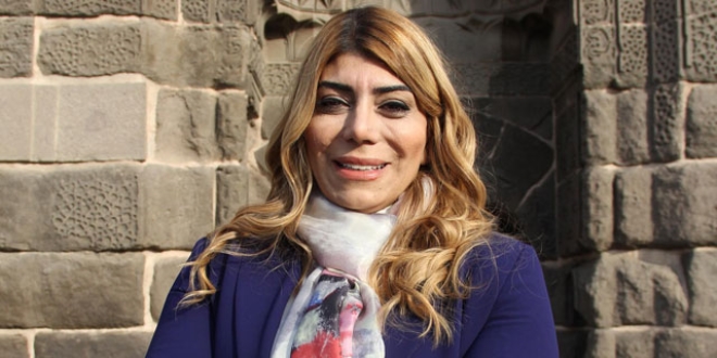 Kadın Başkan: Bütün taraftarlardan mesajlar alıyorum
