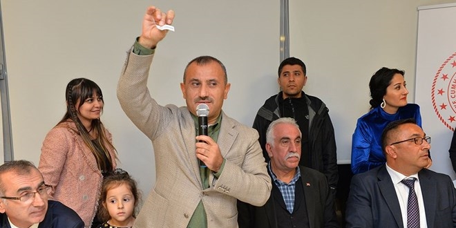 Vali'den öğretmenlere Barcelona çekilişi