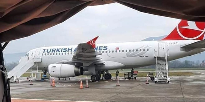 THY uçağının lastiğindeki arıza uçuşu iptal ettirdi