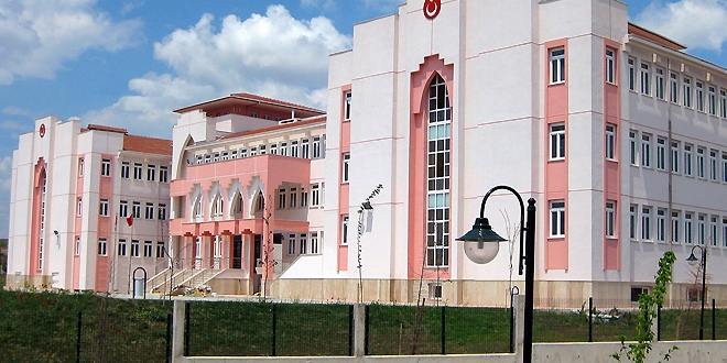 İdare mahkemesinden, görevden alınan proje okulu müdürüne yönelik karar
