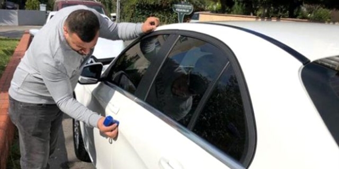 215 bin liraya aldığı sıfır araba boyalı çıktı!