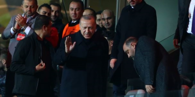 Cumhurbaşkanı, Başakşehir'i yalnız bırakmadı
