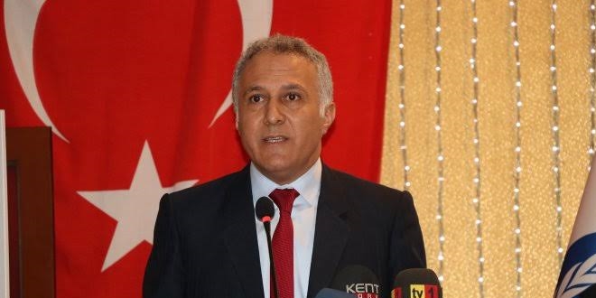 TÜM-İŞ Konfederasyonu başkanı yeniden seçildi